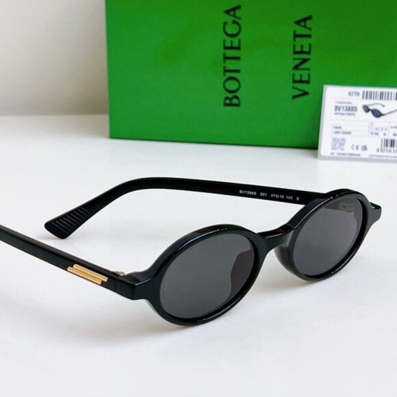 Bottega Veneta Black Sunglasses main image 6